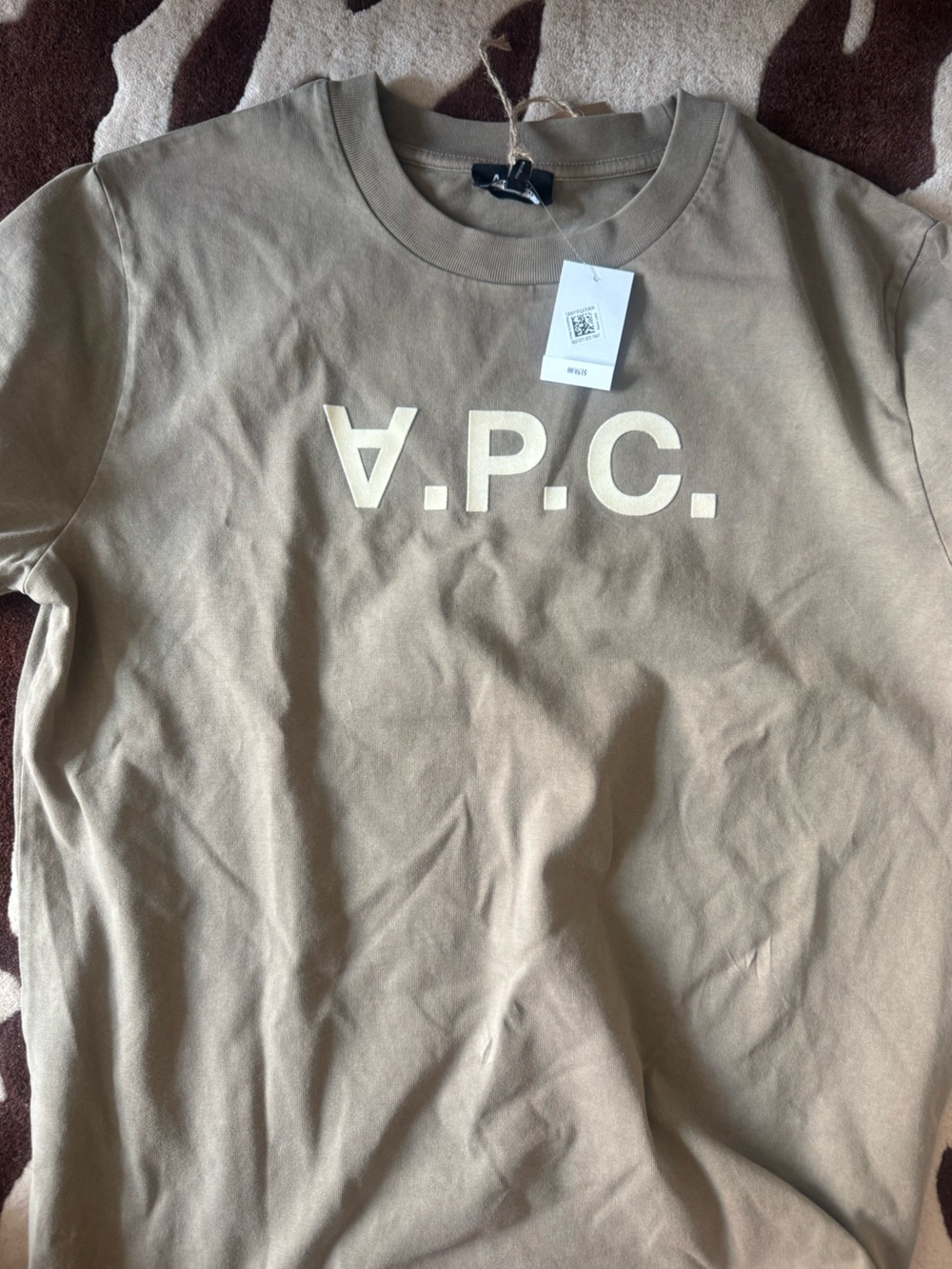 BNWT APC TSHIRT